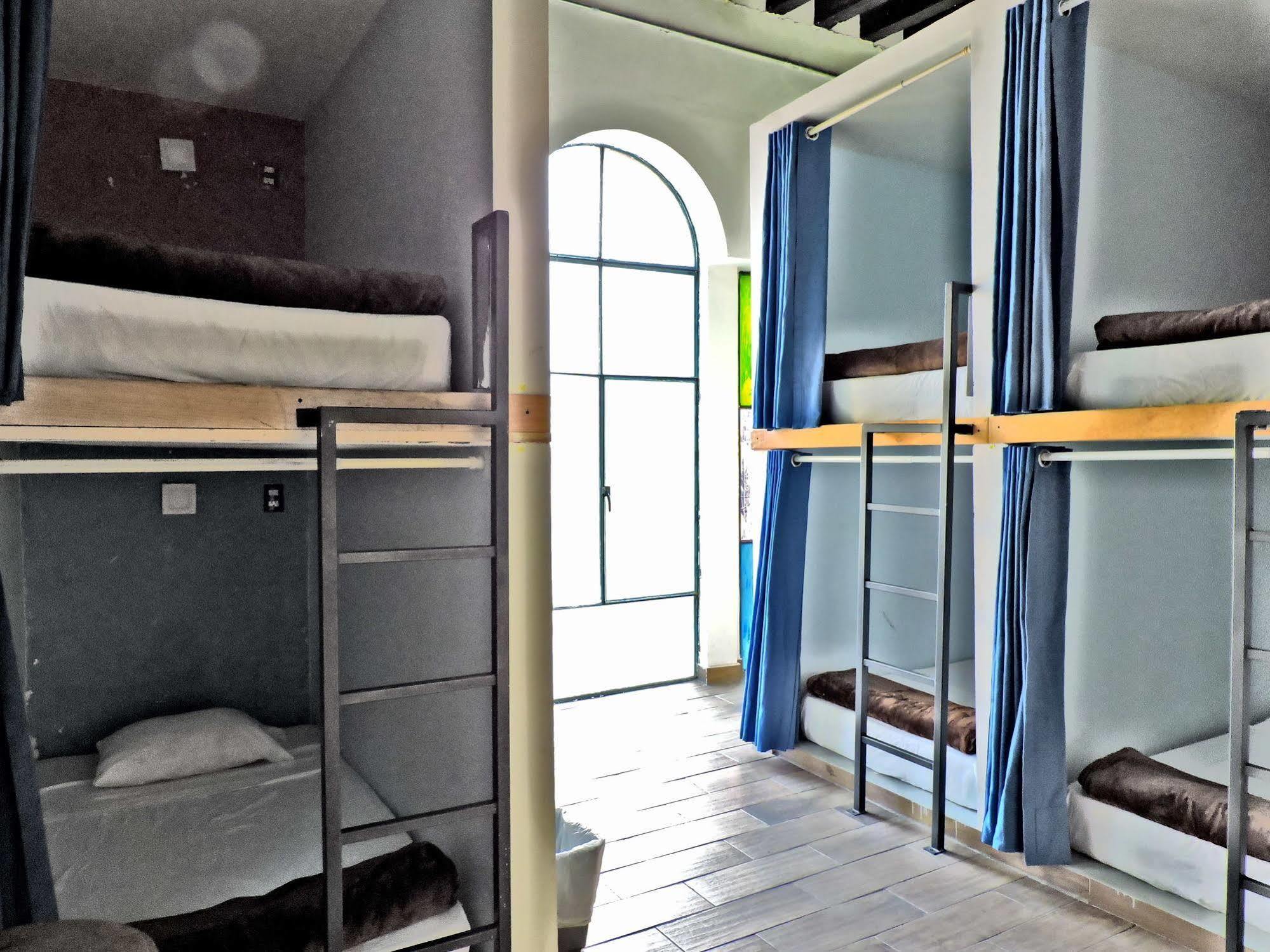 Capsule Hostel Kota Meksiko Bagian luar foto